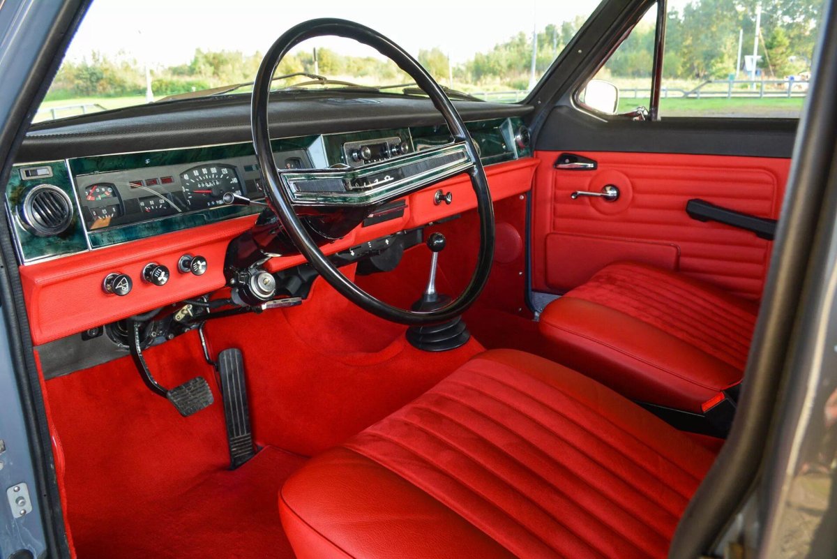 ГАЗ 2401 салон