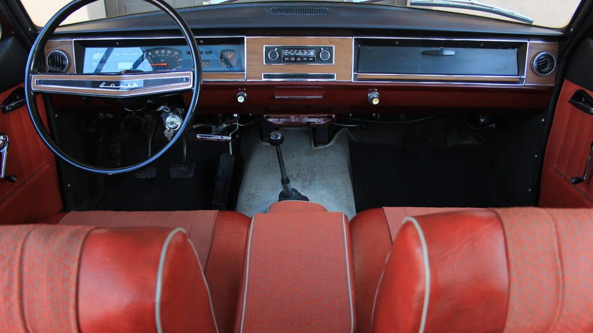 ГАЗ 24 салон оригинал