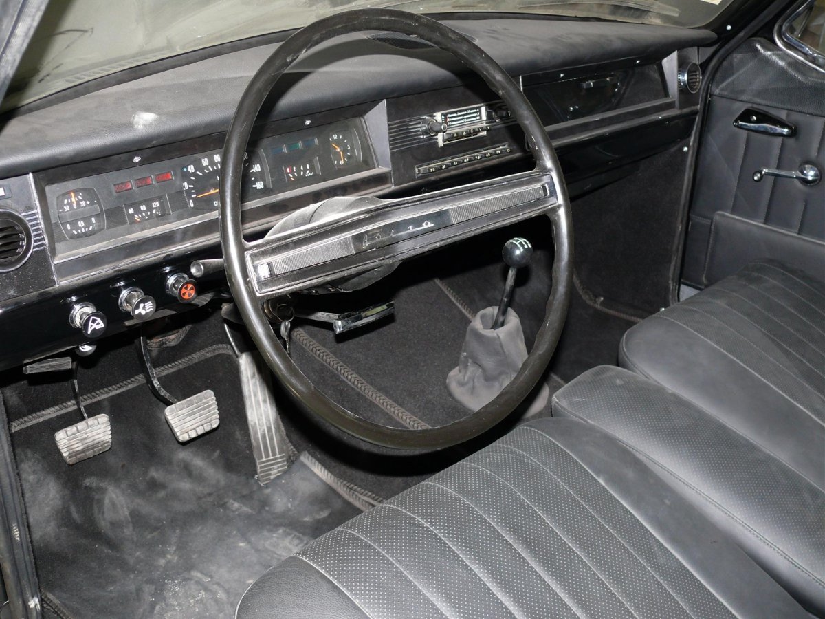 Волга ГАЗ 2410 салон