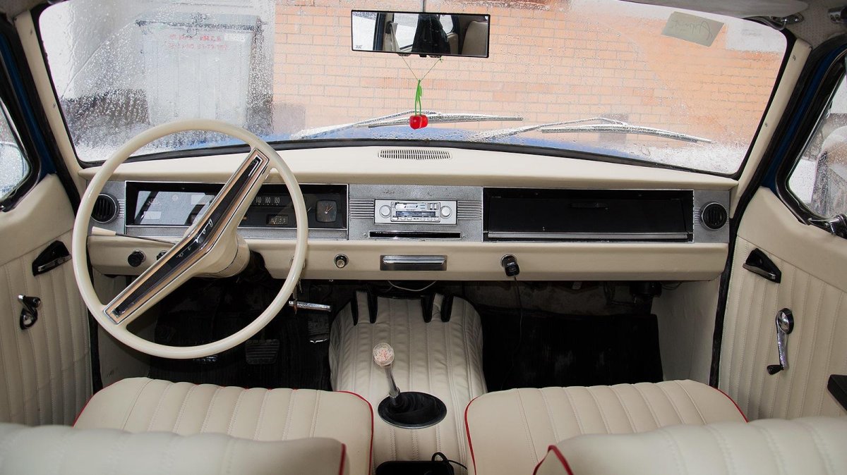 ГАЗ 2401 салон