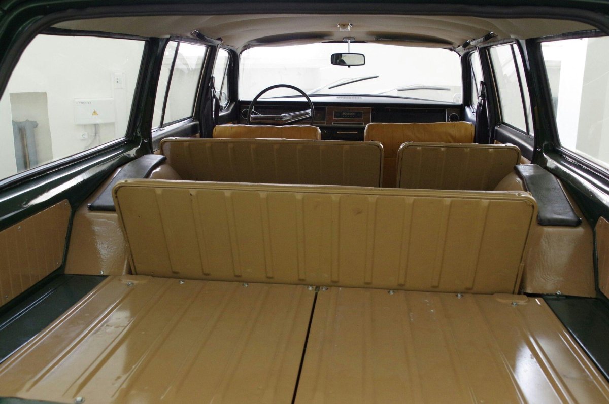 Волга ГАЗ 2402