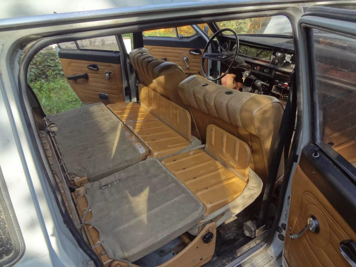 Волга ГАЗ 2402 универсал салон