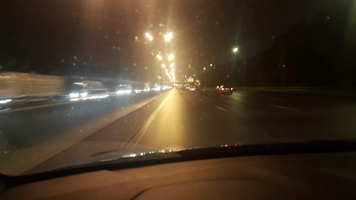 Ночной вид из машины