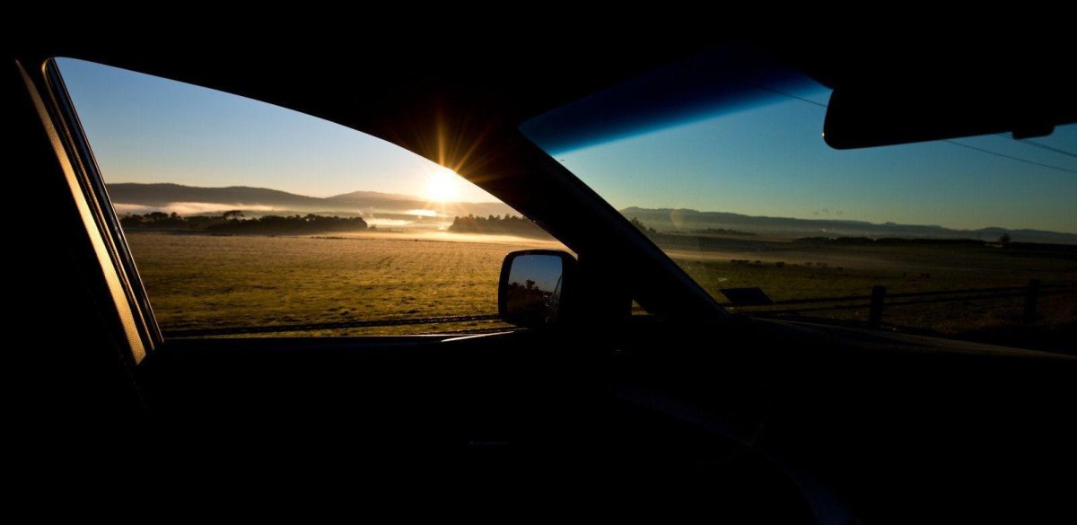 Из окна автомобиля