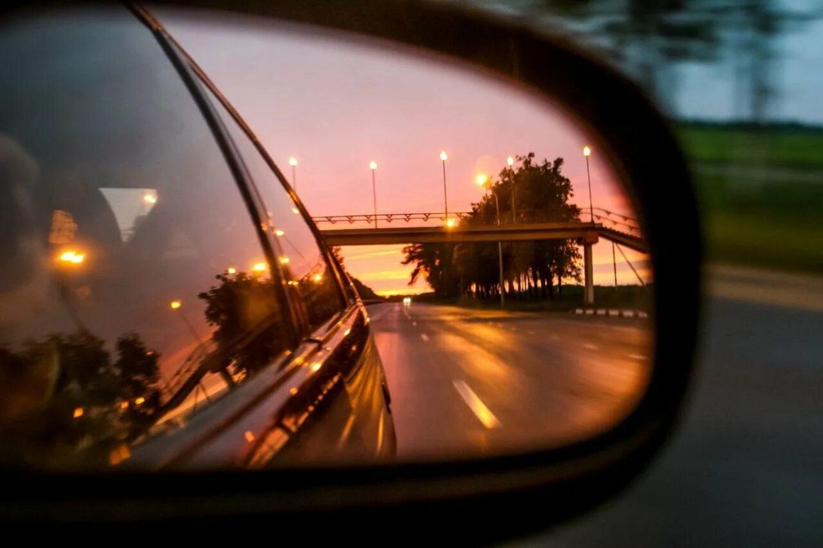 Красивый вид из окна машины