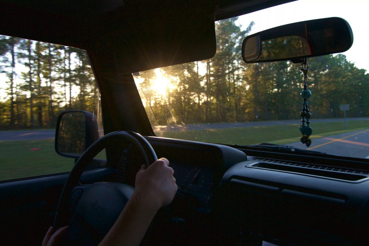 Дорога из окна машины