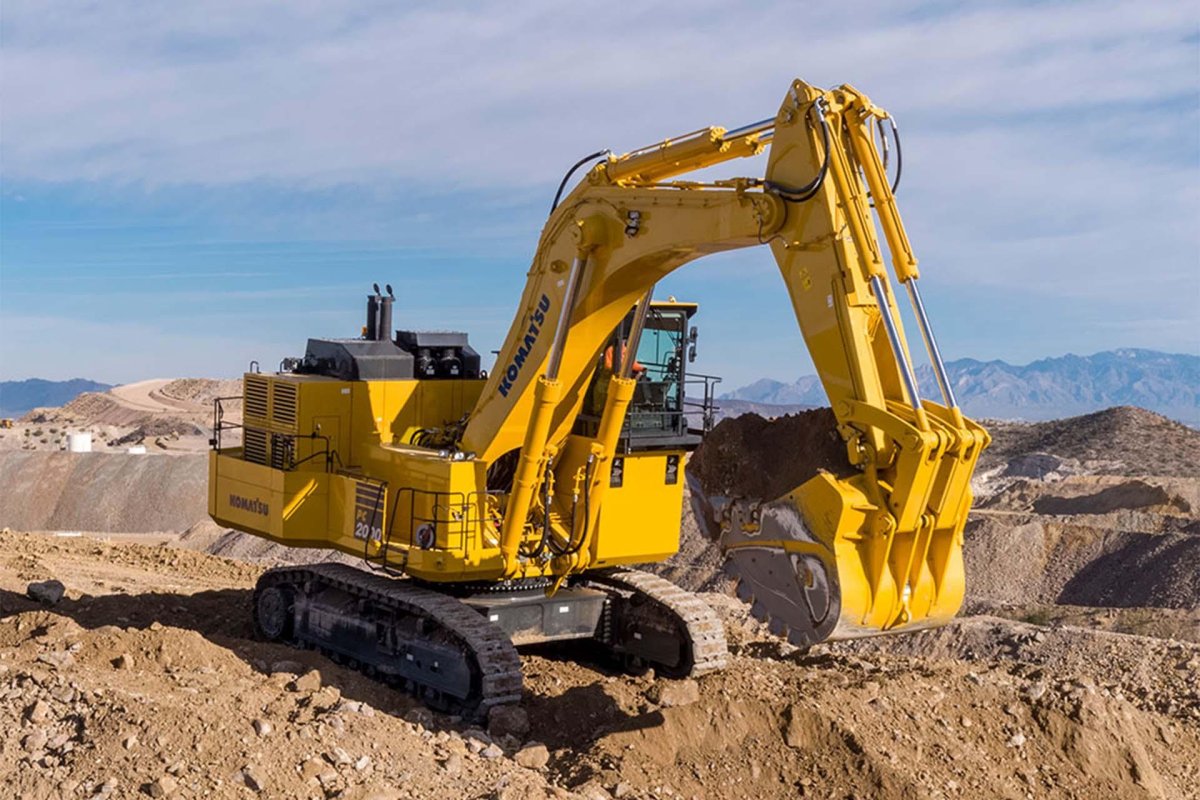 Komatsu pc2000
