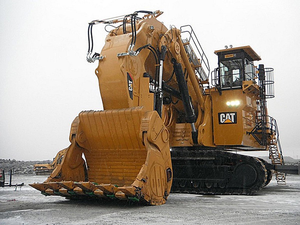 Катерпиллер экскаватор 6060