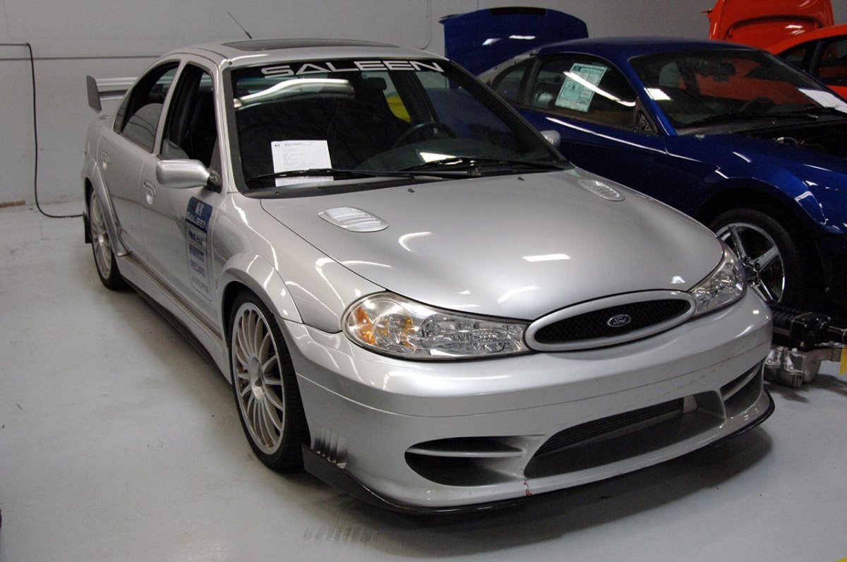 Ford Contour 2000