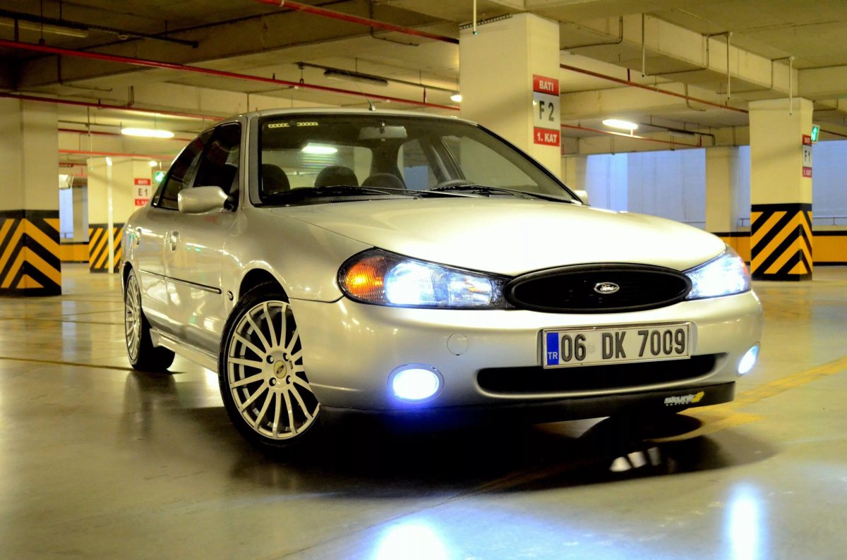 Форд Мондео 2 хэтчбек