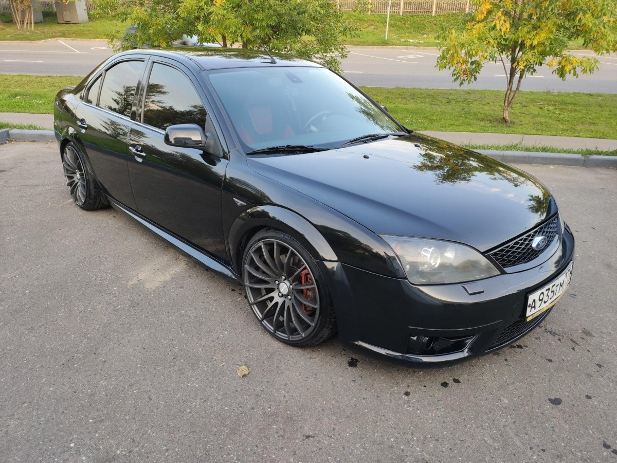 Ford Mondeo st220 stance