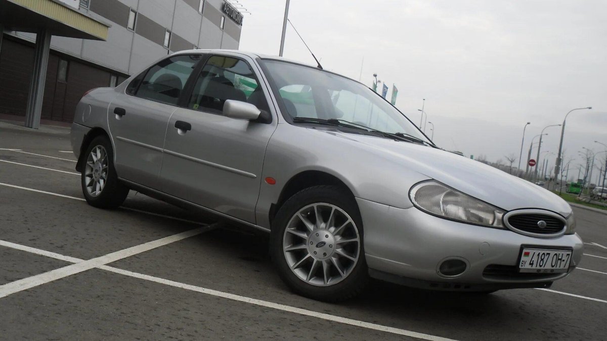 Форд Мондео 2 2000 года