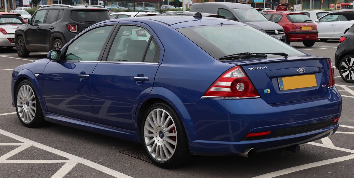Ford Mondeo st220