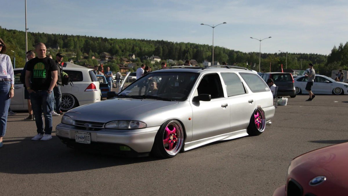 Форд Мондео 1 универсал стенс