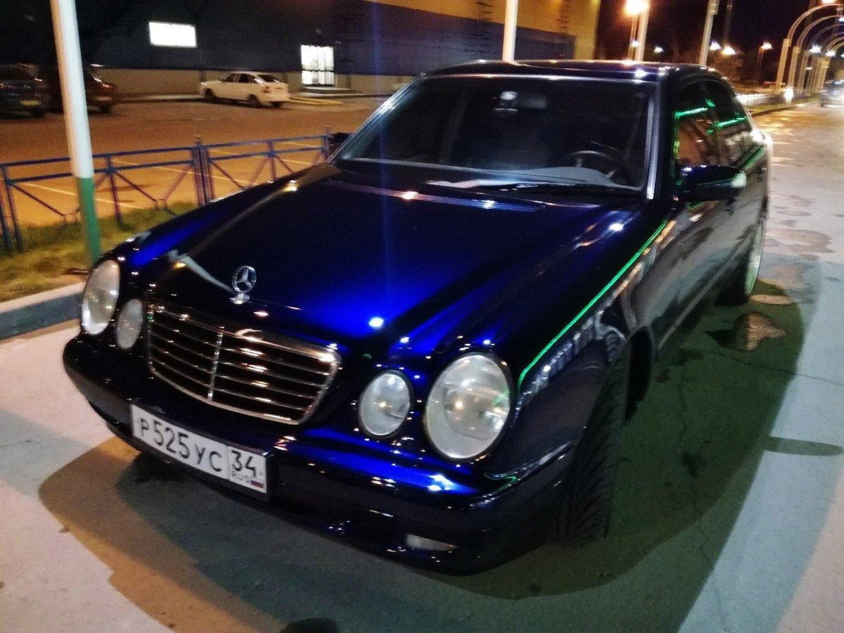 Мерседес 124 цвет Персей