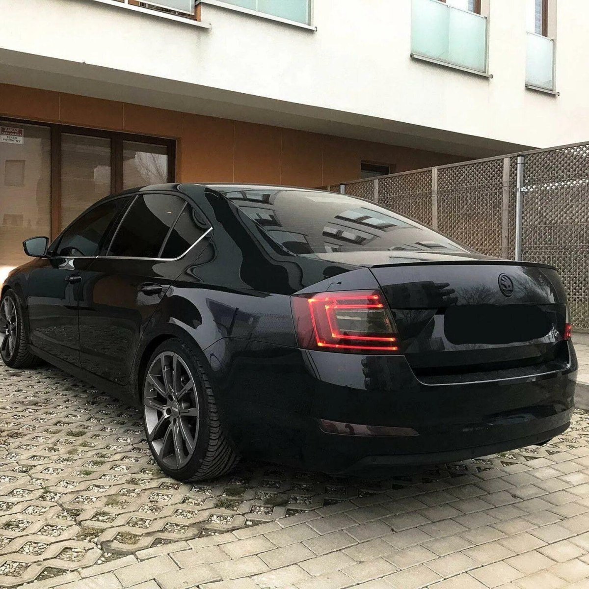 Škoda Octavia a7 черная