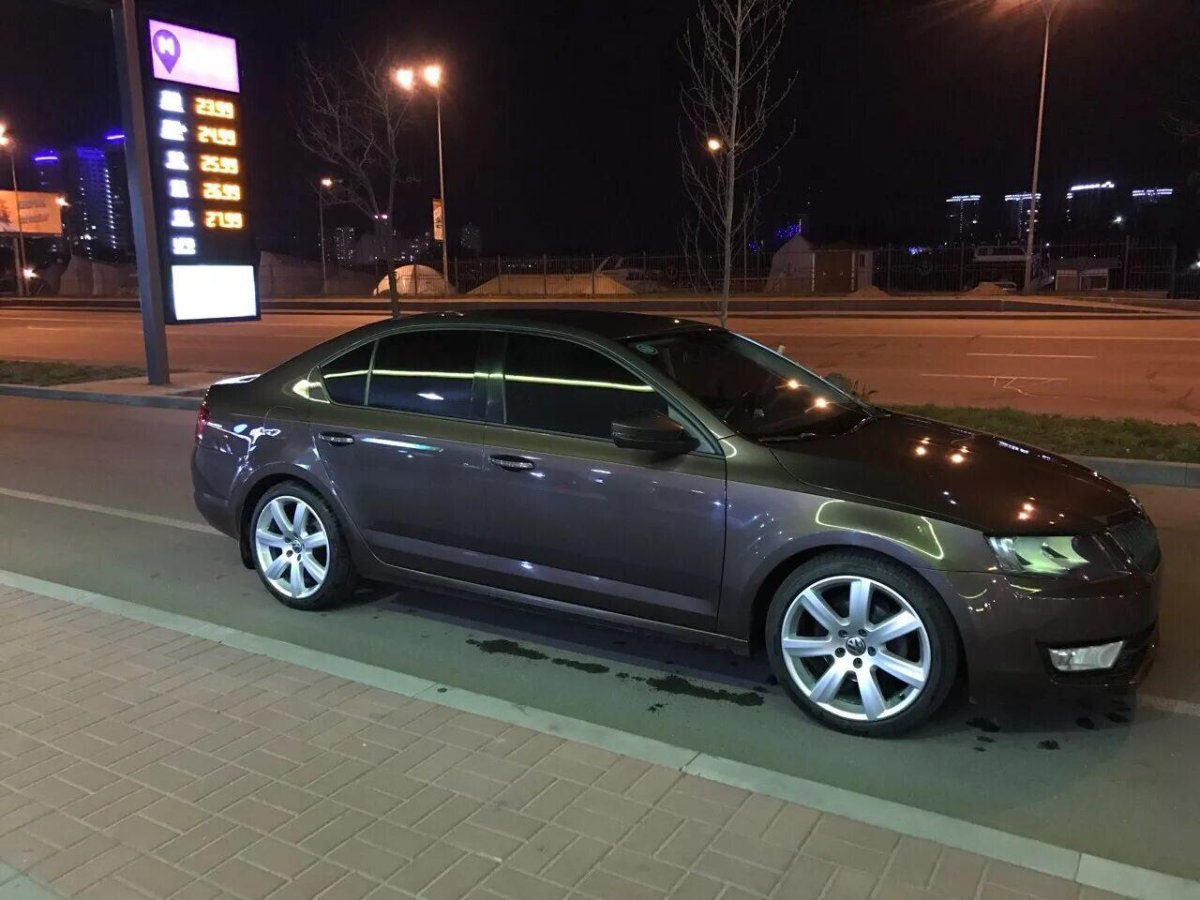 Octavia a7 FL r18 занижение