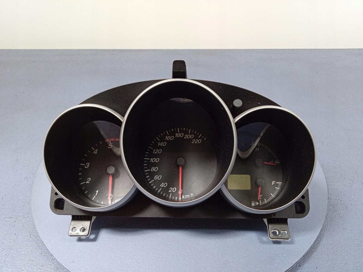 Приборная панель Mazda 3 BK