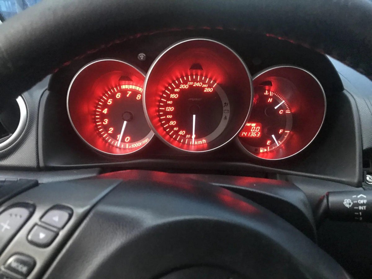 Мазда 3 МПС приборка