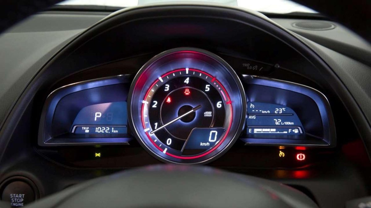 Приборная панель Mazda CX-3