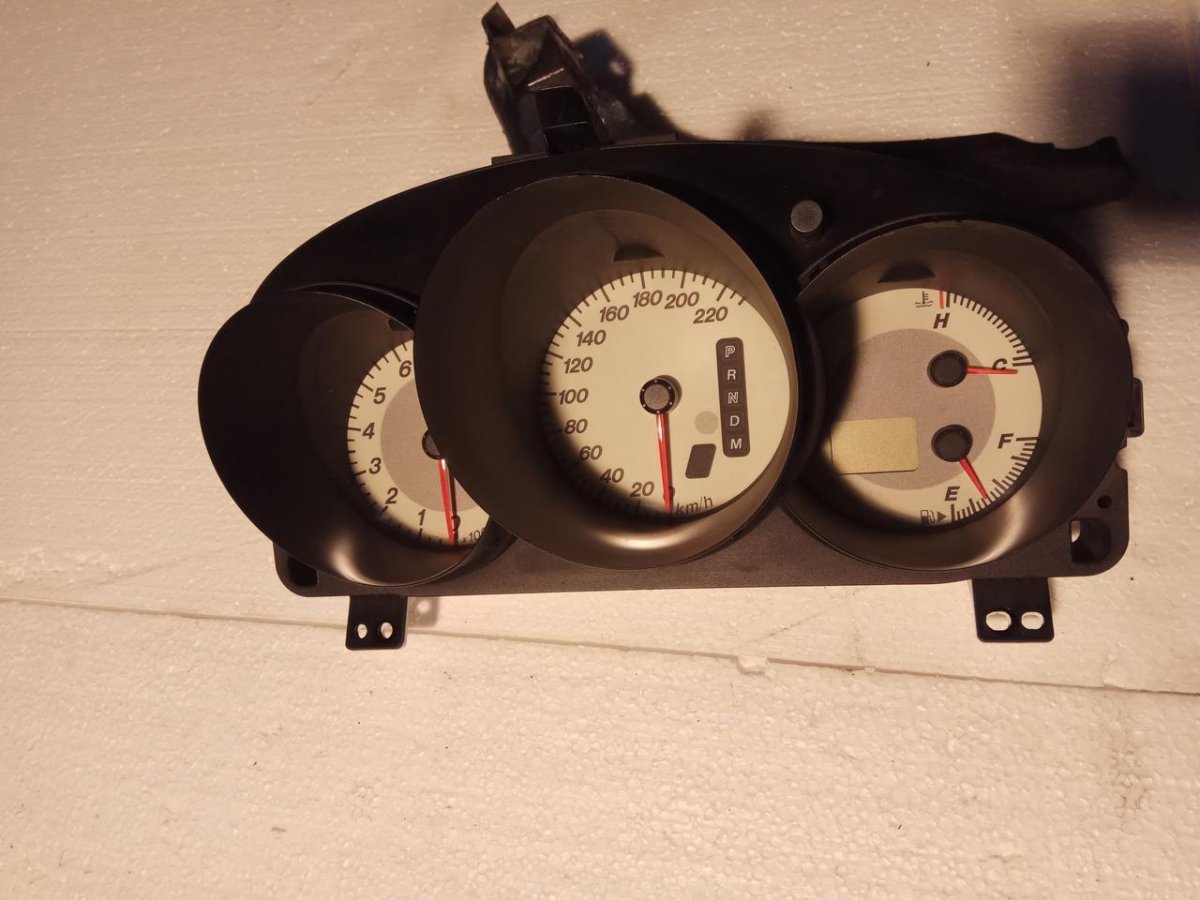 Панель приборов Мазда 3 БК