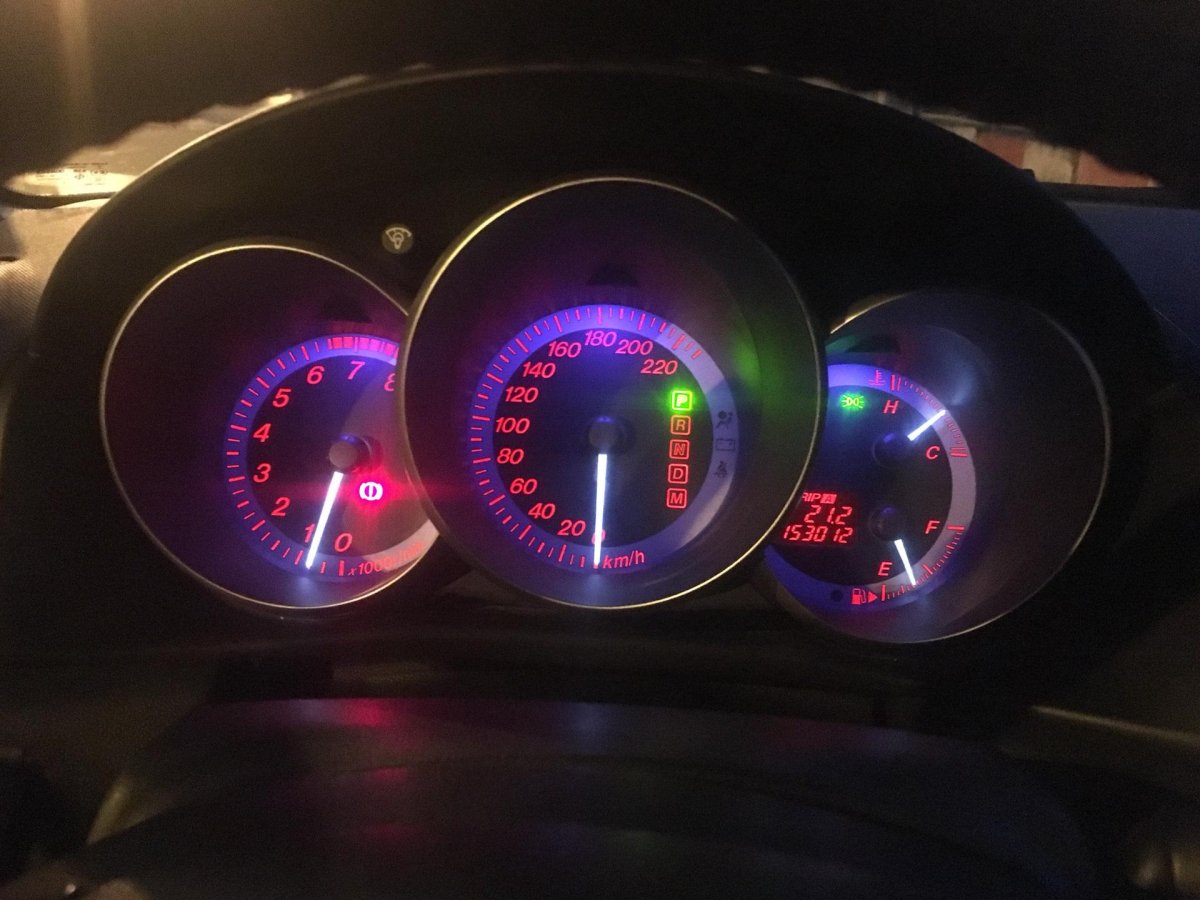 Приборная панель Mazda 3 BK