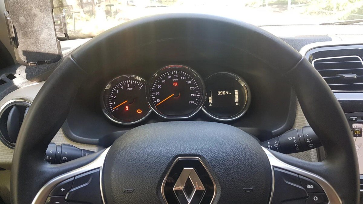 Приборка Логан 2