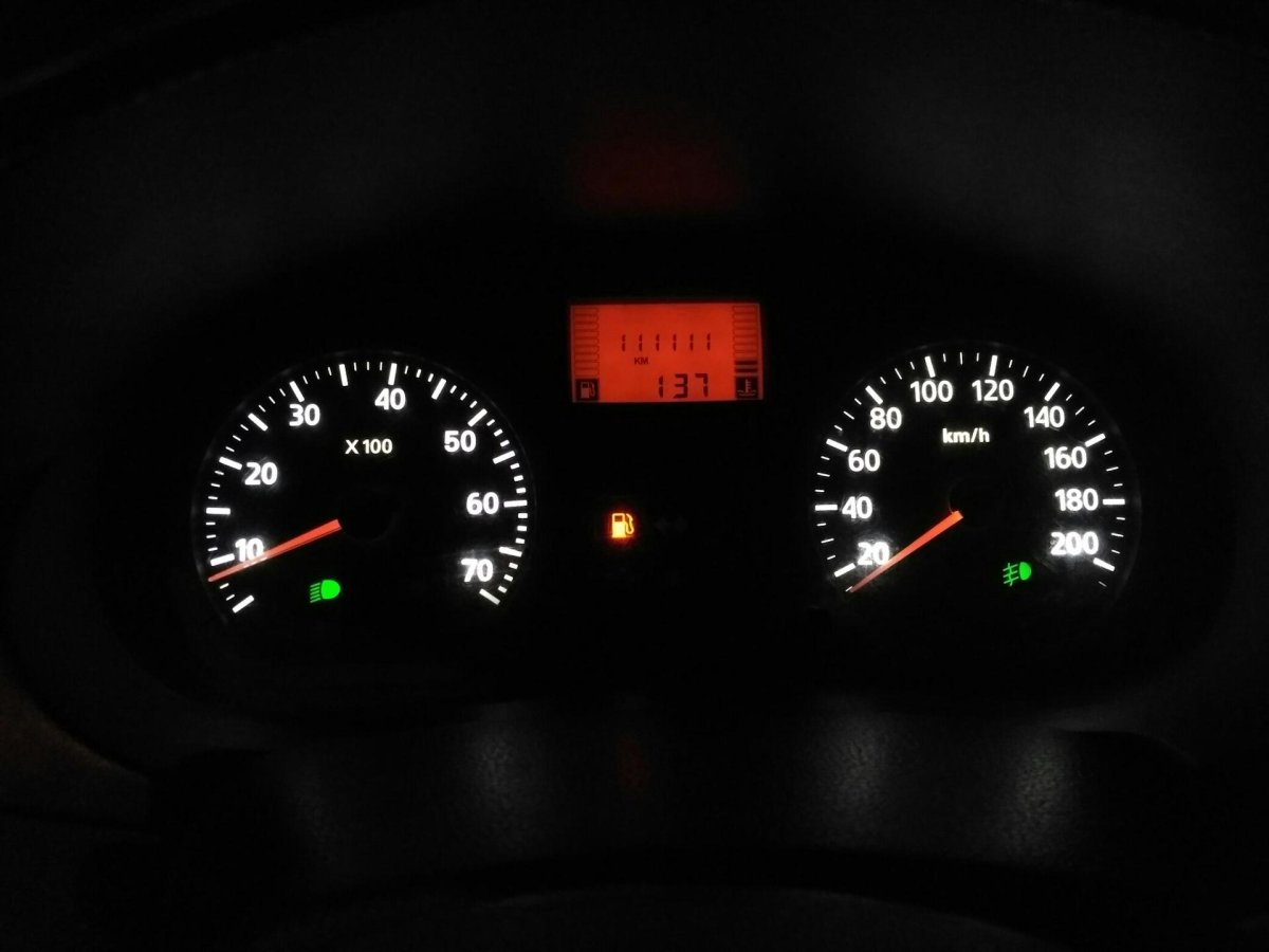 Пересвет панели Рено Логан 1