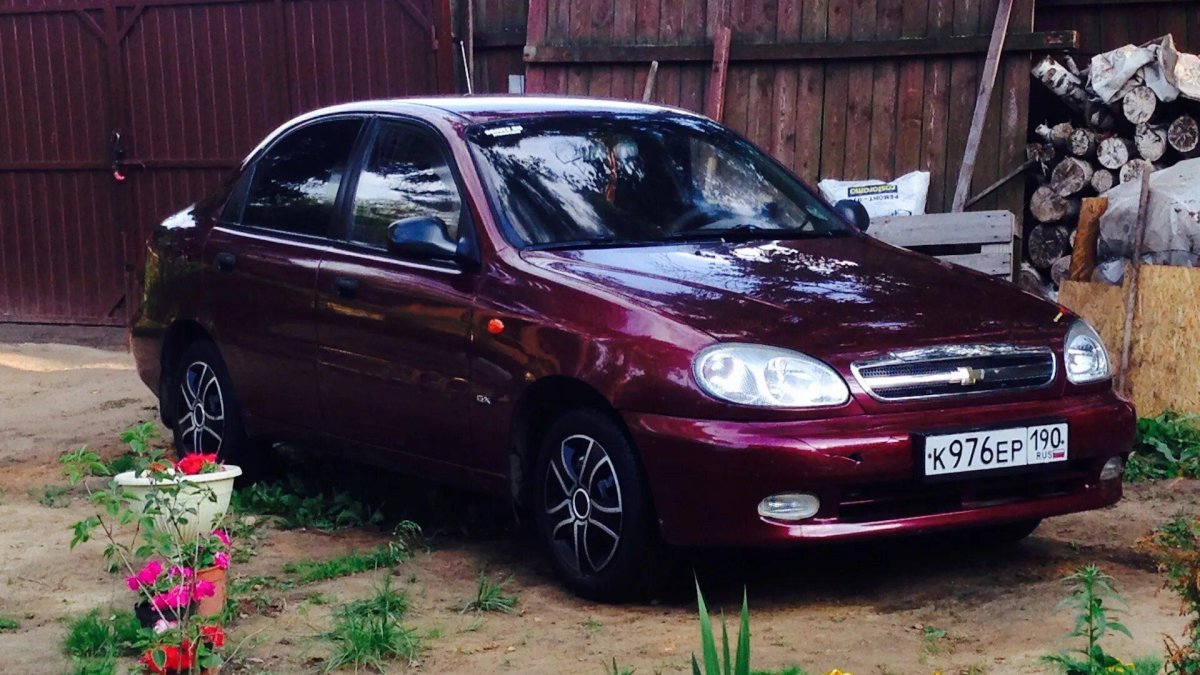 Шевроле Ланос Вишневая