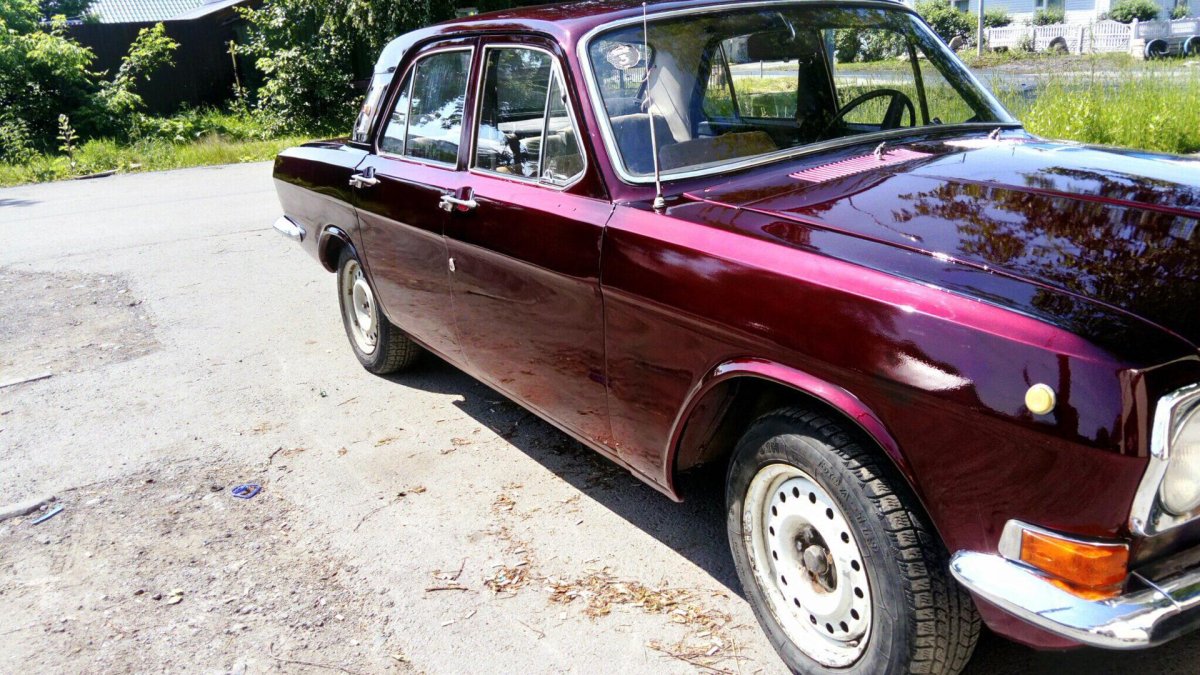 Волга ГАЗ 2410 красный металлик