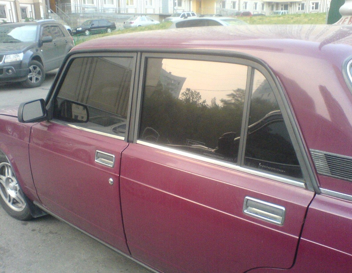 Краска Mobihel "132 вишня металлик"