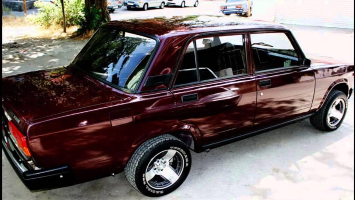 ВАЗ 2107 красный металлик