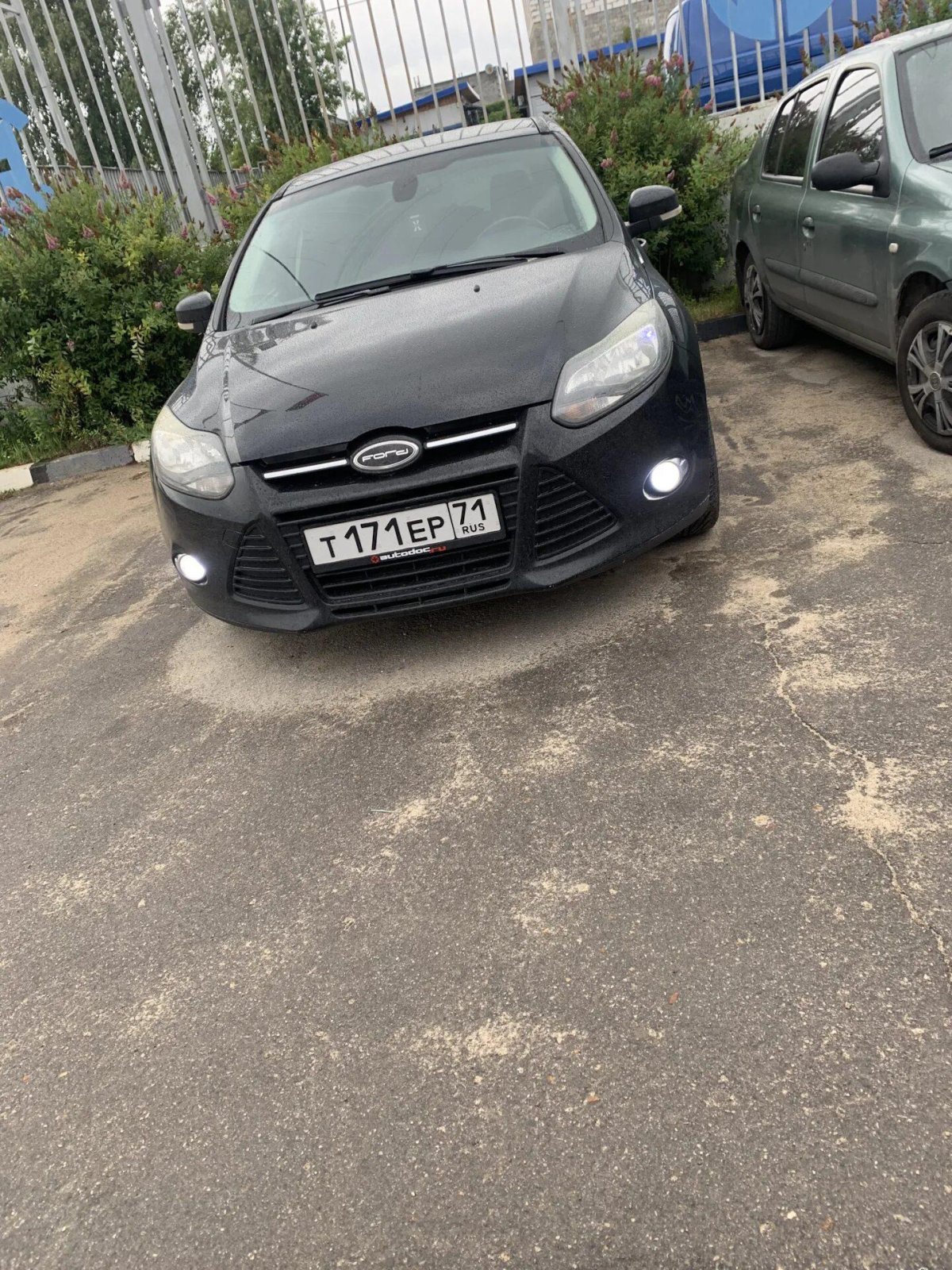 Форд фокус 2 хэтчбек с лед туманками и тонером