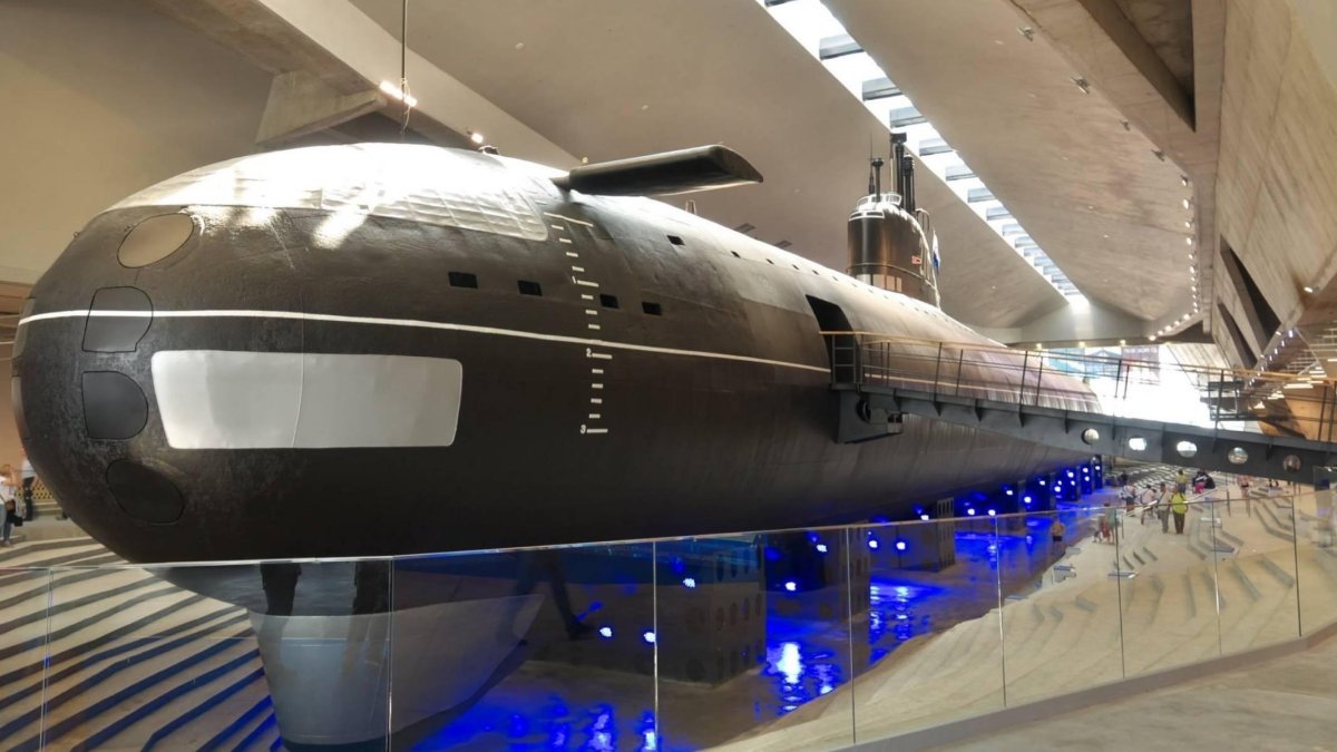 Ленинский комсомол атомная подводная лодка
