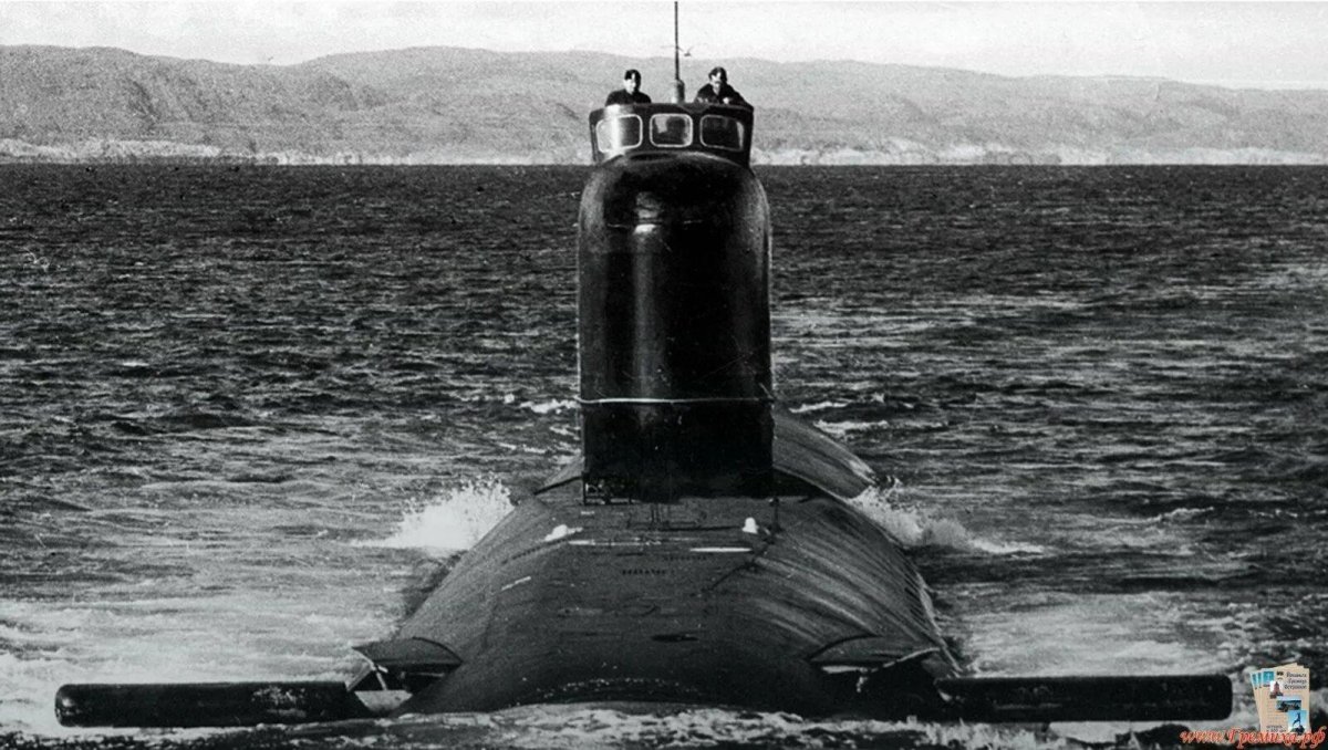 Ленинский комсомол подводная лодка