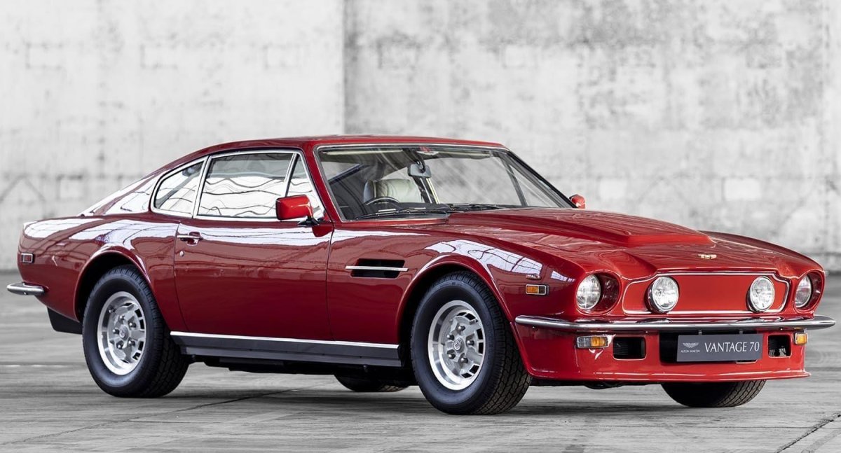 Aston Martin Vantage 1977