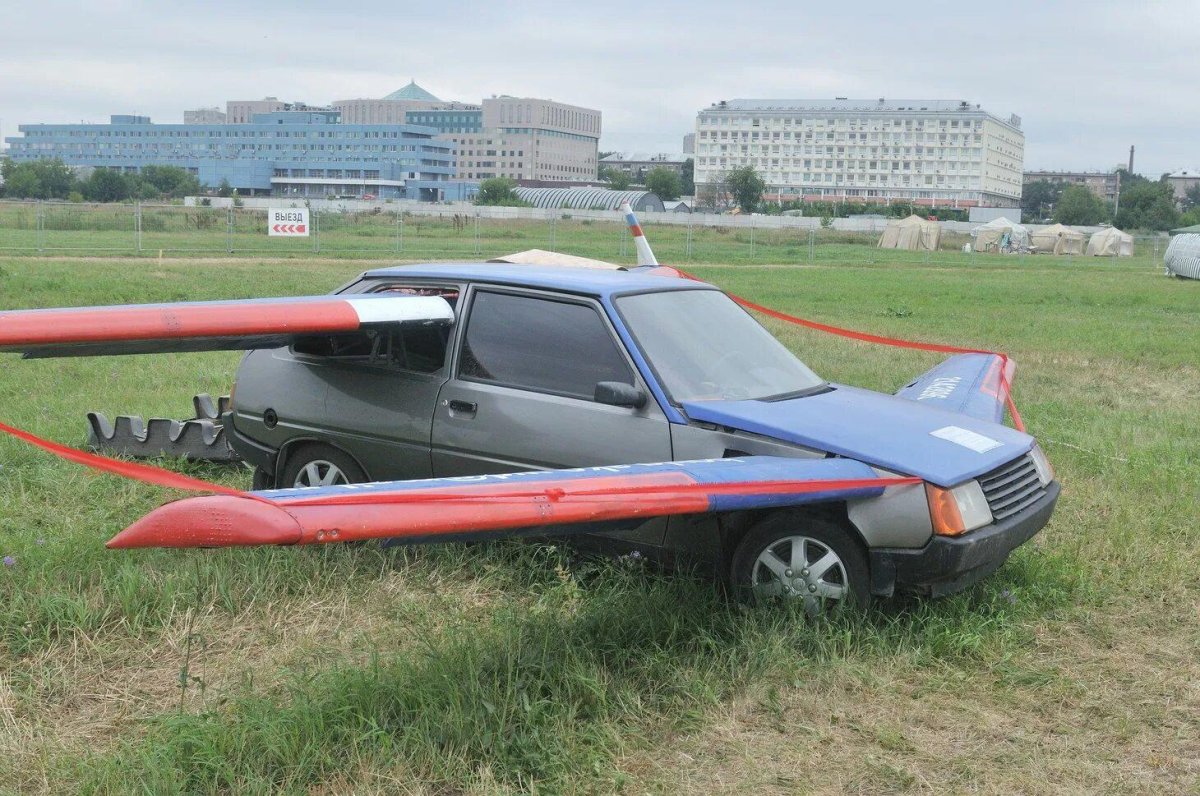 Крыло автомобиля