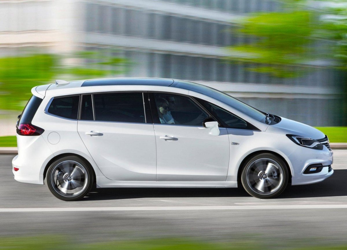 Opel Zafira Tourer 2017