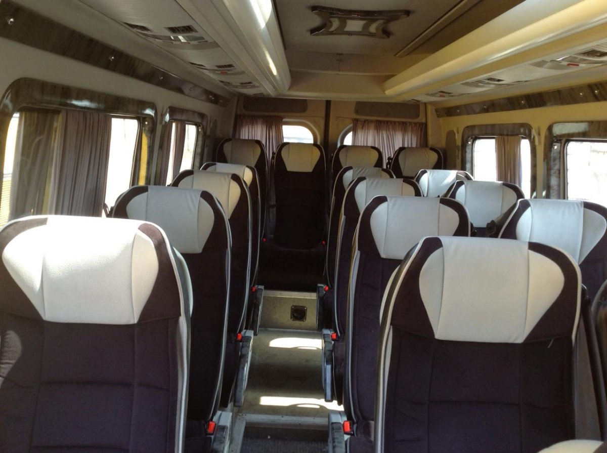 Мерседес Спринтер пассажирский 20 мест