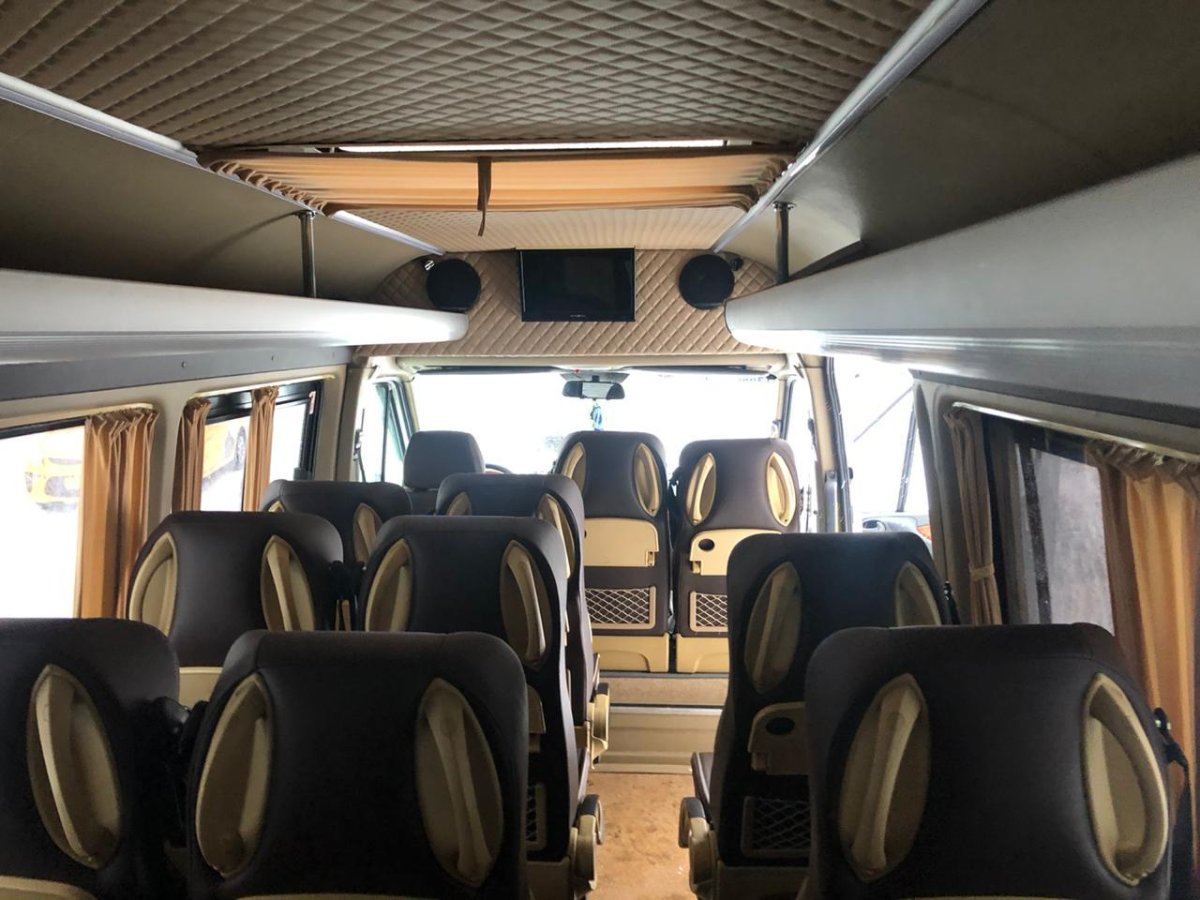 Мерседес автобус вместимость пассажиров