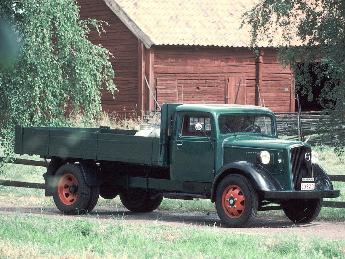 Volvo lv82