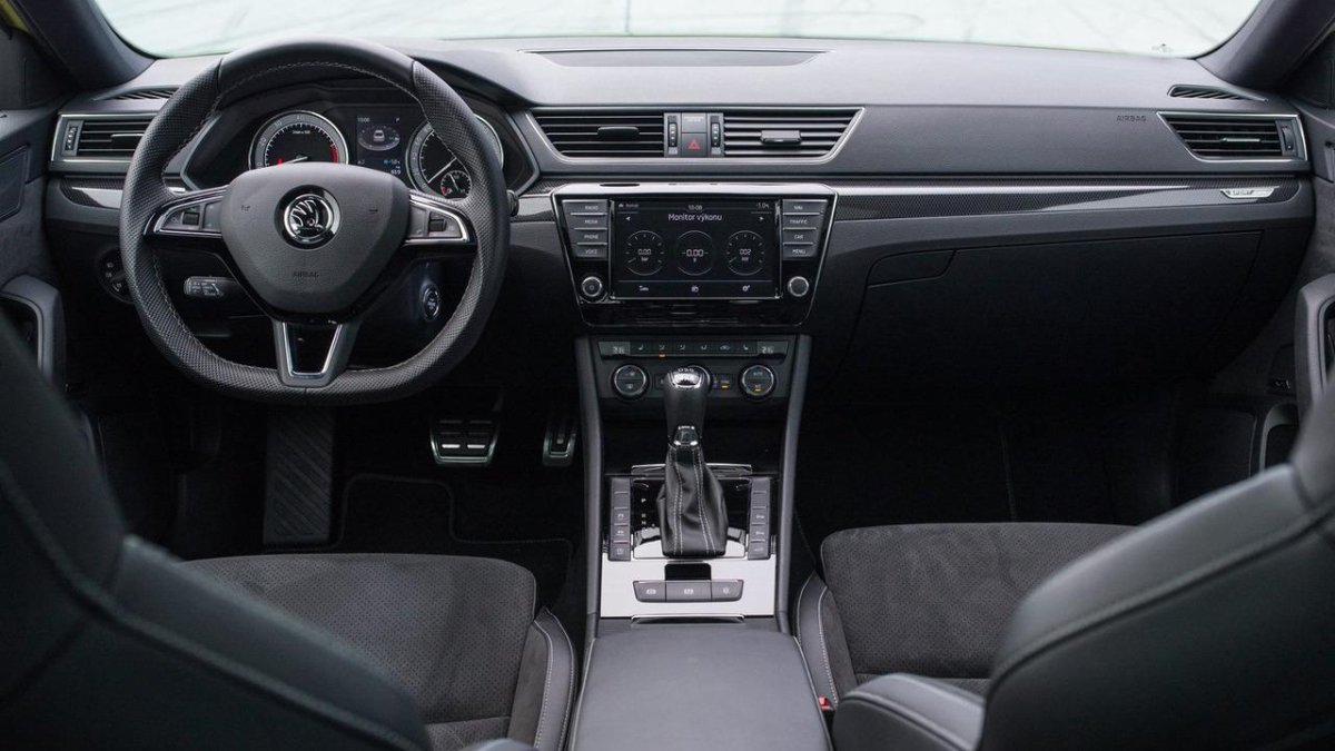 Шкода Суперб 2017