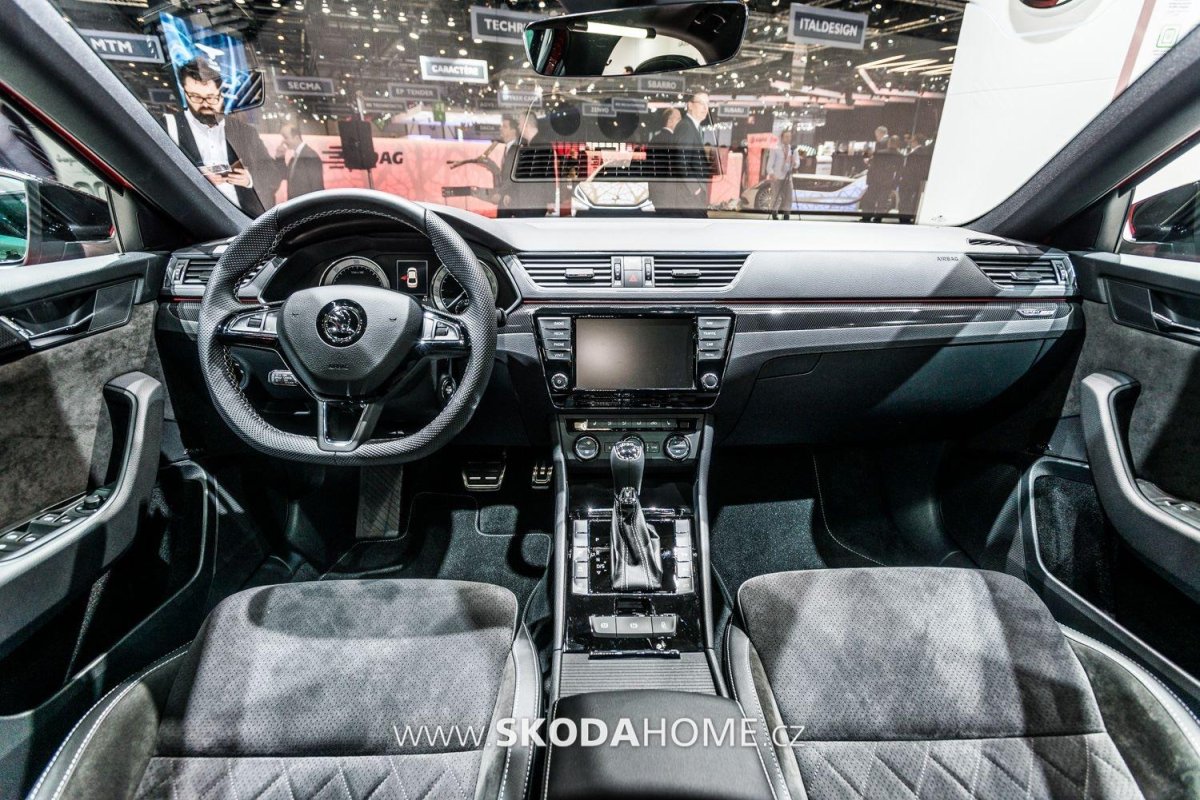 Шкода Суперб спортлайн