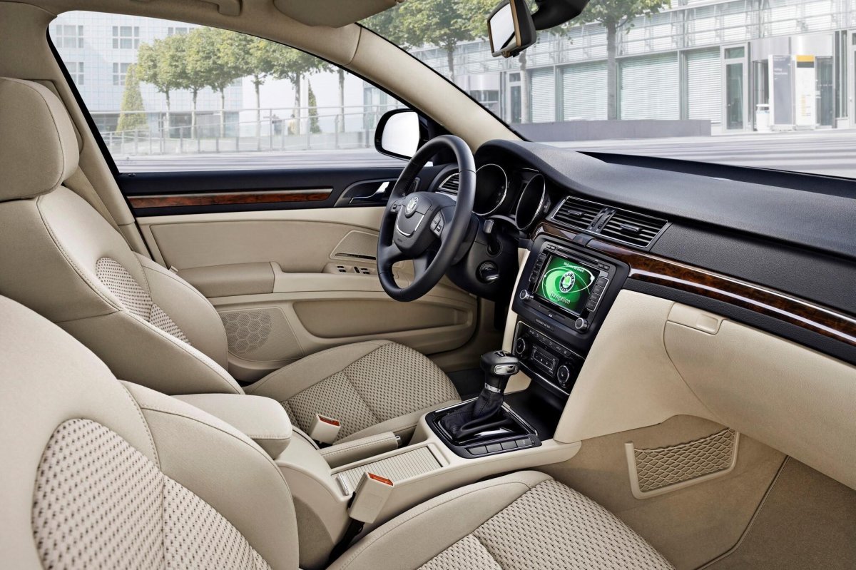 Skoda Superb 2008 салон