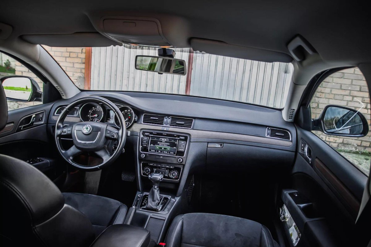 Шкода Суперб 2012