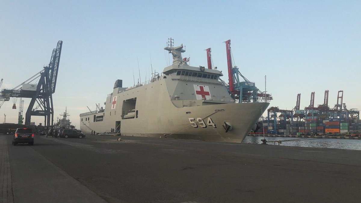 Десантно-вертолётные корабли-доки типа «Макассар»