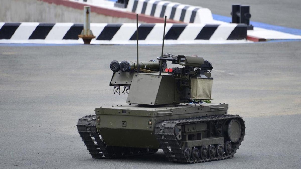 Платформа Арго боевой робот