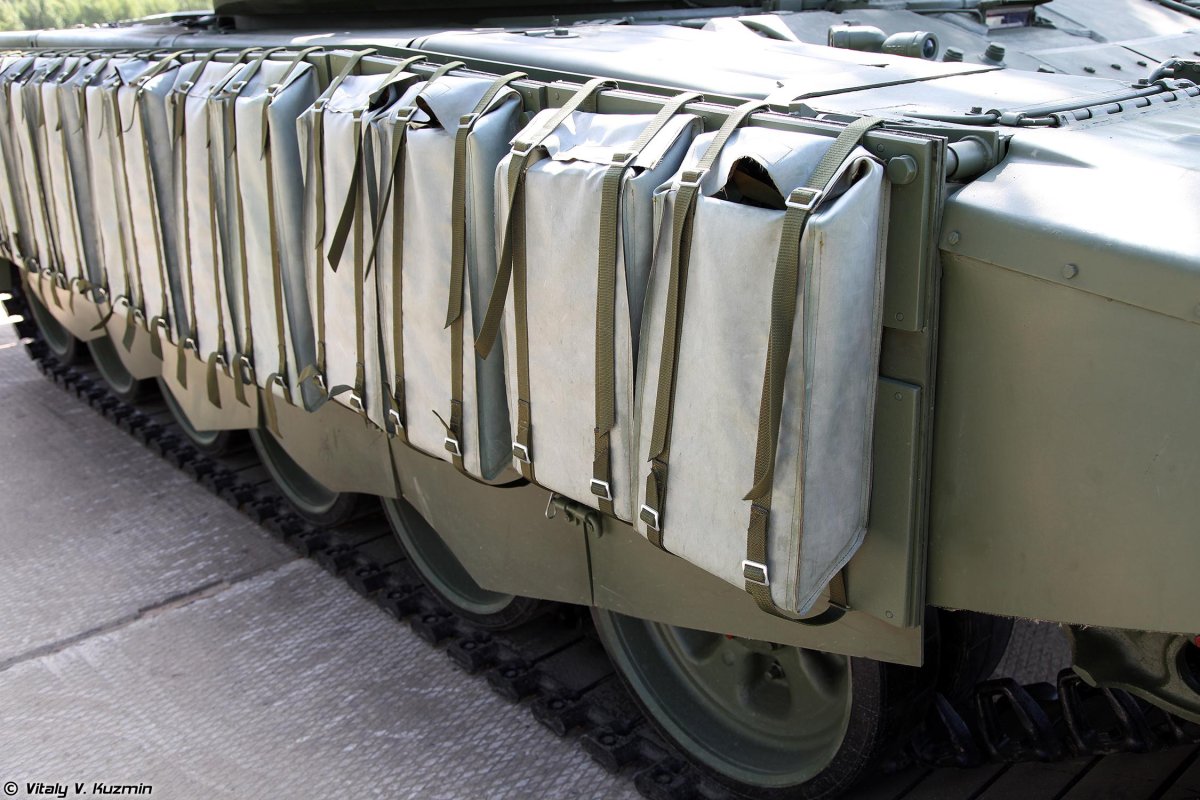 Т-72б3 с мешками