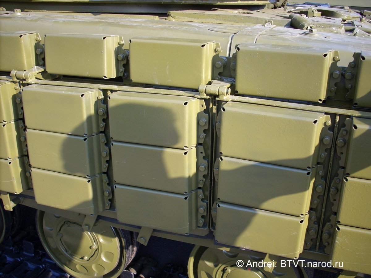 Блок динамической защиты танка