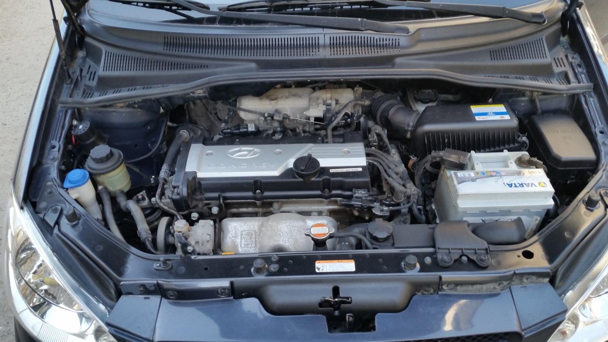 Hyundai Getz 1.4 подкапотное